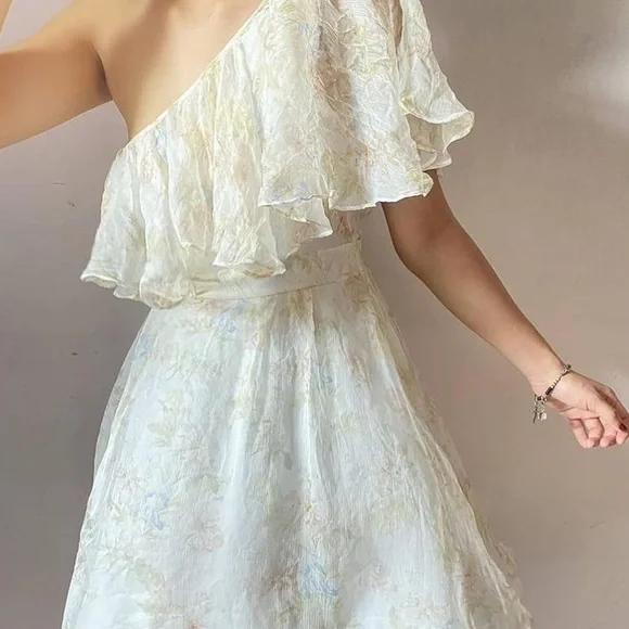 Forever New One Shoulder Dress - Picture 2 of 8